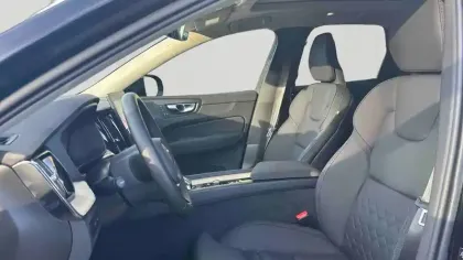 Photo 8 Volvo Xc60  T6 AWD Hybride rechargeable 253 ch+145 ch Geartronic 8