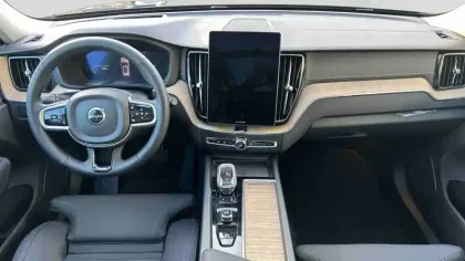 Photo 11 Volvo Xc60  T6 AWD Hybride rechargeable 253 ch+145 ch Geartronic 8