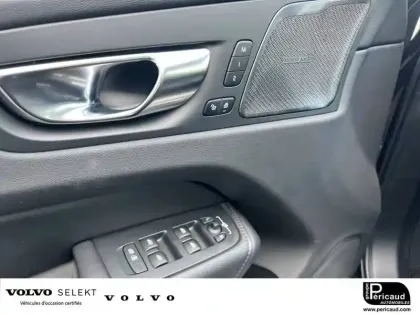 Photo 13 Volvo Xc60  T8 Recharge AWD 310 ch + 145 ch Geartronic 8