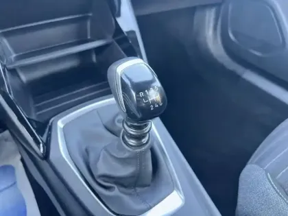 Photo 19 Peugeot 2008 Gén. II Ph2 Active 5