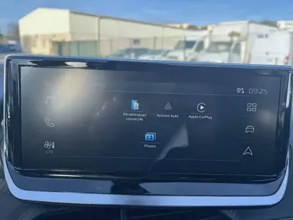 Photo 57 Peugeot 2008  PureTech 100 S&S BVM6