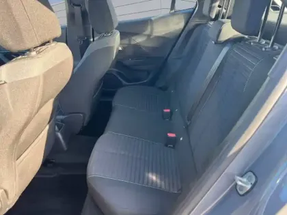 Photo 31 Peugeot 2008  PureTech 100 S&S BVM6