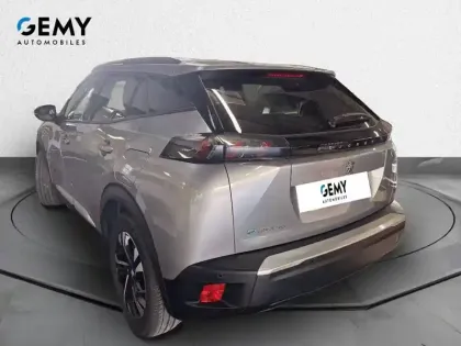 Photo 6 Peugeot 2008  Electrique 136 ch