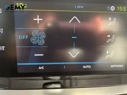 Photo 11 Peugeot 2008  Electrique 136 ch