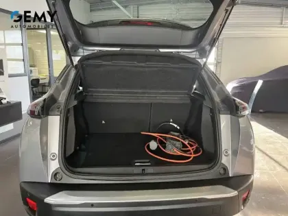 Photo 5 Peugeot 2008  Electrique 136 ch