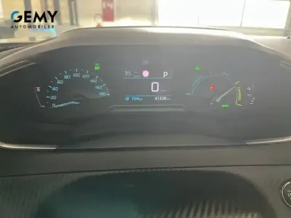 Photo 13 Peugeot 2008  Electrique 136 ch