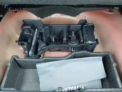 Photo 83 Peugeot 2008  PureTech 100 S&S BVM6