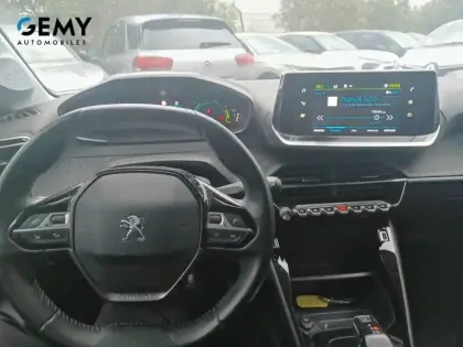 Photo 11 Peugeot 208  Electrique 50 kWh 136ch
