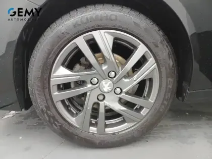 Photo 54 Peugeot 208  PureTech 75 S&S BVM5