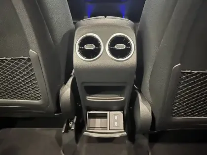 Photo 11 Mercedes GLA  250 e Hybrid EQ 8G-DCT