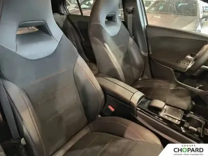 Photo 10 Mercedes Classe A  180 d 8G-DCT