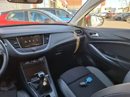 Photo 45 Opel Grandland  1.2 Turbo 130 ch