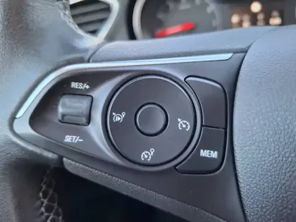 Photo 40 Opel Grandland  1.2 Turbo 130 ch