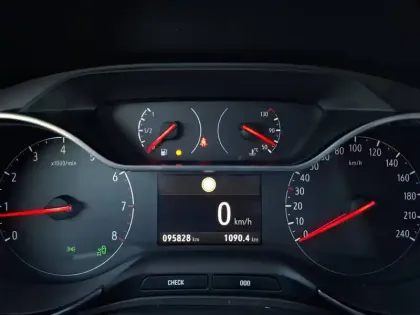 Photo 43 Opel Grandland  1.2 Turbo 130 ch