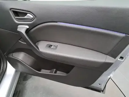 Photo 24 Renault Captur  TCe 90 - 21