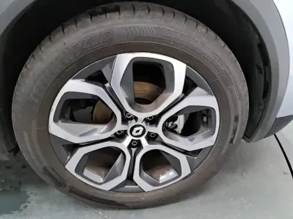 Photo 15 Renault Captur  TCe 90 - 21