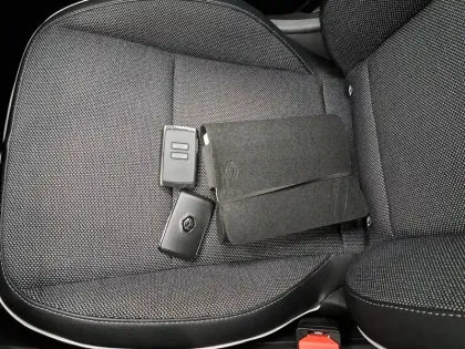 Photo 39 Renault Captur  TCe 90 - 21