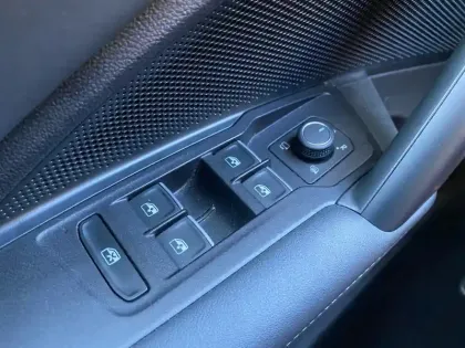 Photo 17 Volkswagen Tiguan  1.5 eTSI 150ch DSG7