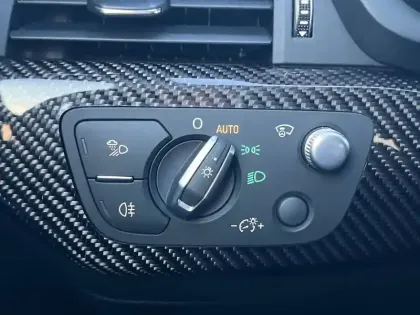 Photo 34 Audi A4 RS4 Avant V6 2.9 TFSI 450 ch Tiptronic 8 Quattro