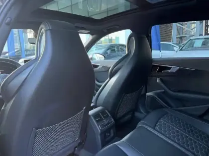 Photo 33 Audi A4 RS4 Avant V6 2.9 TFSI 450 ch Tiptronic 8 Quattro