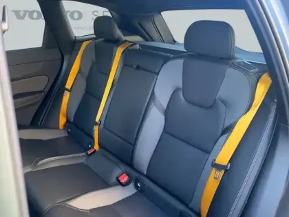 Photo 8 Volvo Xc60  T8 AWD Hybride rechargeable 310 ch+145 ch Geartronic 8