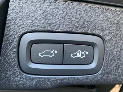 Photo 26 Volvo Xc60  T8 AWD Hybride rechargeable 310 ch+145 ch Geartronic 8