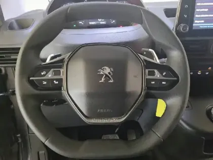 Photo 8 Peugeot Partner  FOURGON STANDARD 650 KG BLUEHDI 130 S&S EAT8