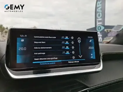 Photo 15 Peugeot 2008  PureTech 130 S&S BVM6