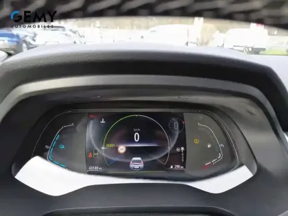 Photo 13 Renault Captur  E-Tech full hybrid 145