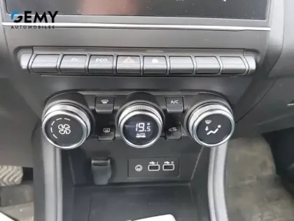 Photo 73 Renault Captur  E-Tech full hybrid 145