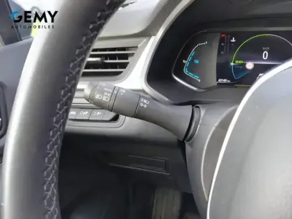 Photo 42 Renault Captur  E-Tech full hybrid 145