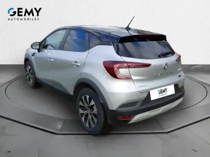 Photo 6 Renault Captur  E-Tech full hybrid 145