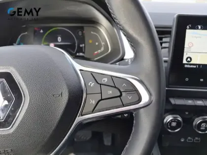 Photo 41 Renault Captur  E-Tech full hybrid 145