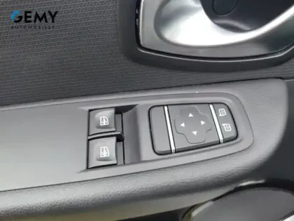 Photo 11 Renault Clio Gén. IV (G98) Ph2 Business 5