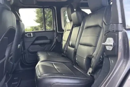 Photo 10 Jeep Wrangler  Unlimited 2.2 l MultiJet AdBlue 200 ch 4x4 BVA8