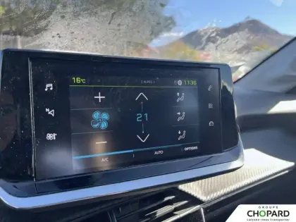 Photo 17 Peugeot 208  Electrique 50 kWh 136ch