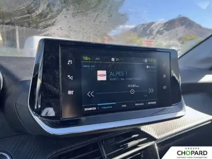 Photo 13 Peugeot 208  Electrique 50 kWh 136ch