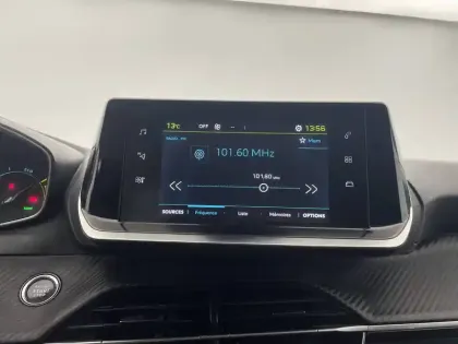 Photo 41 Peugeot 208  Electrique 50 kWh 136ch