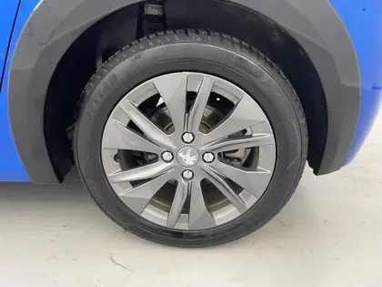 Photo 37 Peugeot 208  Electrique 50 kWh 136ch