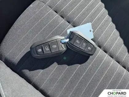 Photo 11 Peugeot 208  Electrique 50 kWh 136ch