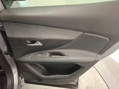 Photo 38 Peugeot 3008  Puretech 130ch S&S EAT8