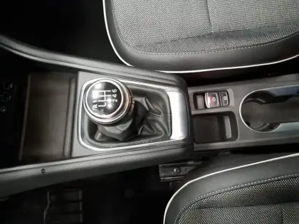 Photo 34 Renault Captur  Blue dCi 115