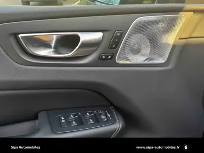 Photo 23 Volvo Xc60  T6 AWD Hybride rechargeable 253 ch+145 ch Geartronic 8