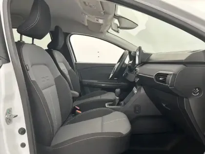 Photo 11 Dacia Jogger  Hybrid 140 7 places