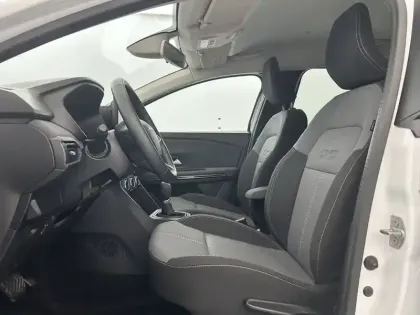 Photo 17 Dacia Jogger  Hybrid 140 7 places