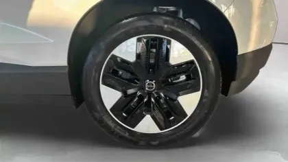 Photo 10 Volvo Ex30  Single Extended Range 272 ch 1EDT