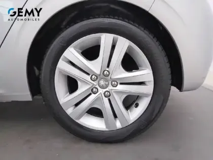 Photo 10 Peugeot 208  1.2 PureTech 82ch BVM5