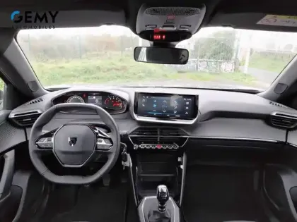 Photo 7 Peugeot 2008  PureTech 100 S&S BVM6