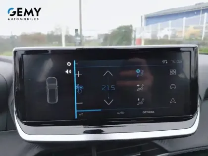 Photo 12 Peugeot 2008  PureTech 100 S&S BVM6