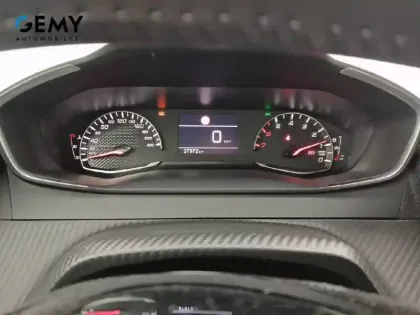 Photo 31 Peugeot 2008  PureTech 100 S&S BVM6